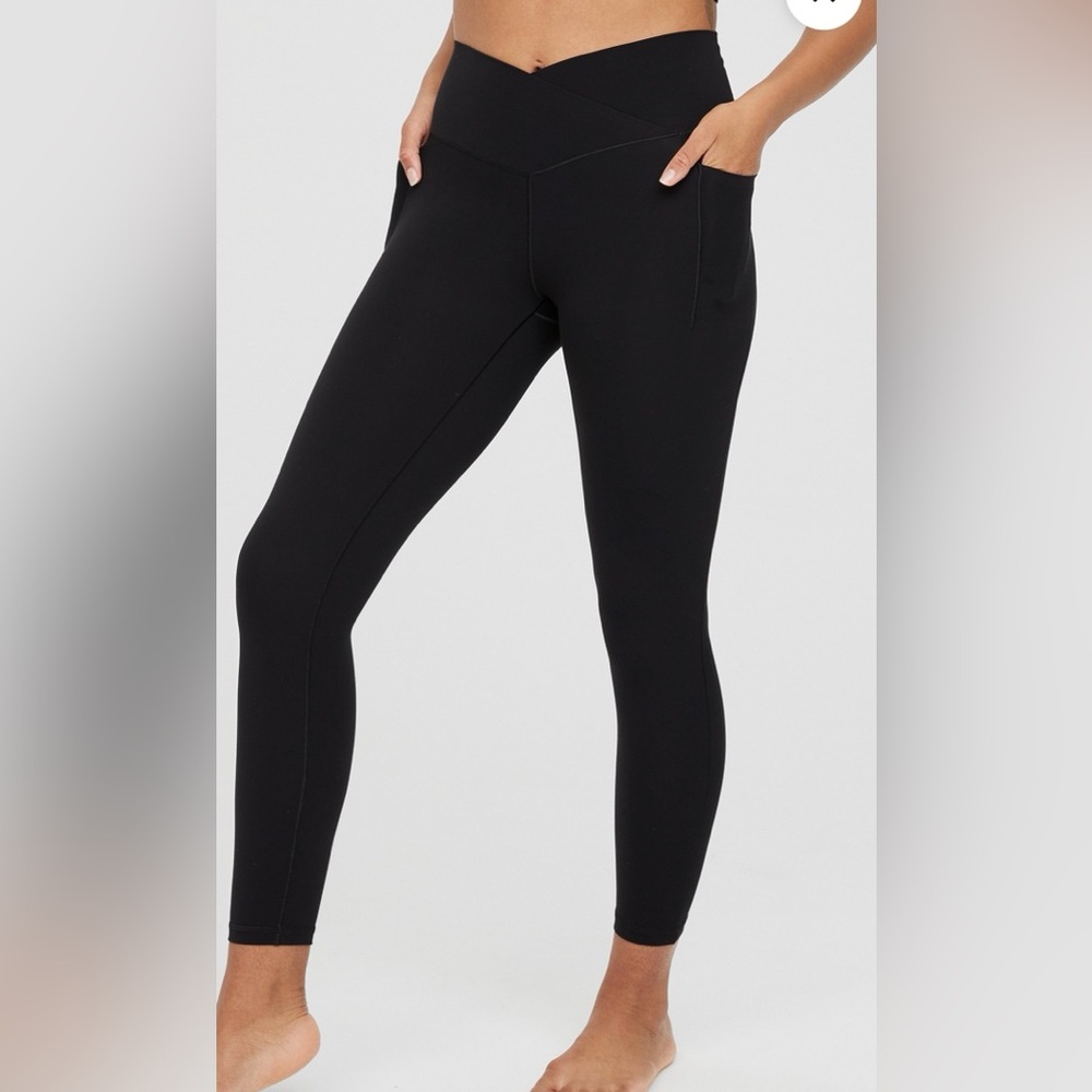 OFFLINE By Aerie Real Me Xtra Crossover High Waisted Pocket Legging